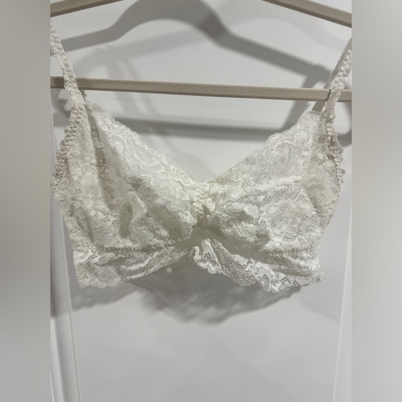 Cream Lace Bralette - Picture 8 of 8
